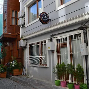 riverland-apartsuites.istanbul-turkeyhotels.com/