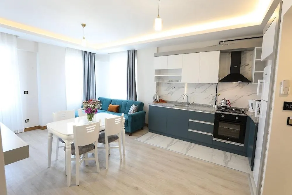Citrus Luna Suite Hotel